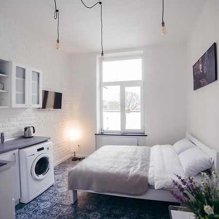 Студия С Дизайнерским Ремонтом Lviv Luaran gambar
