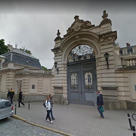Студия С Дизайнерским Ремонтом Lviv Luaran gambar